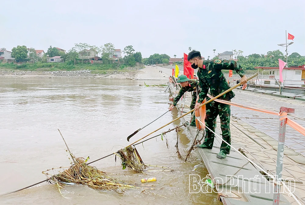 Nhịp cầu của tình quân - dân