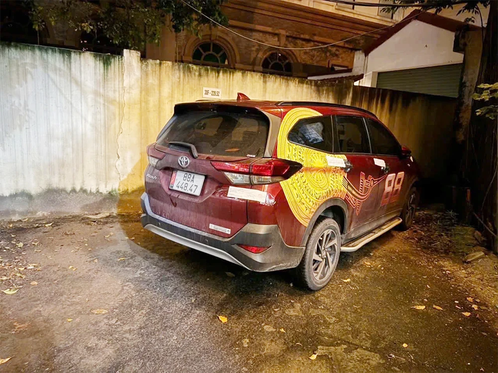 Công an phường Vĩnh Phúc xác minh nhóm đối tượng coi thường pháp luật