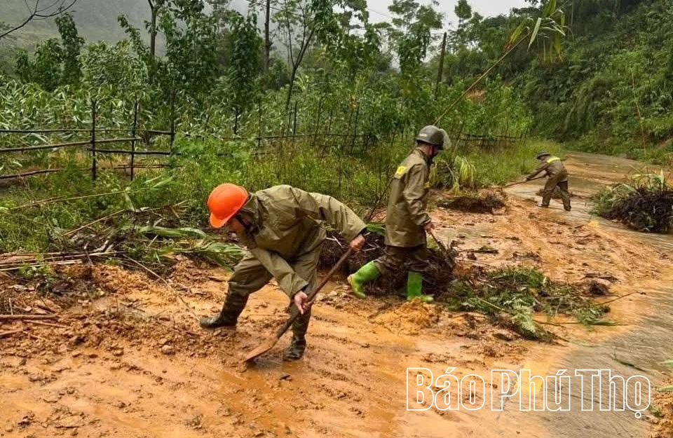 Khẩn trương khắc phục hậu quả mưa lũ, trượt sạt