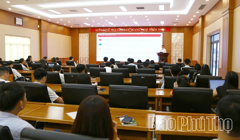 Tập huấn “Xây dựng hình ảnh tỉnh Phú Thọ trên môi trường quốc tế hiện nay”