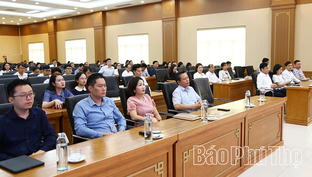 Tập huấn “Xây dựng hình ảnh tỉnh Phú Thọ trên môi trường quốc tế hiện nay”