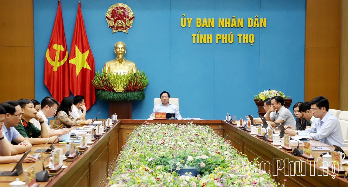 Thủ tướng phát động đợt thi đua cao điểm lập thành tích chào mừng Đại hội XIV của Đảng