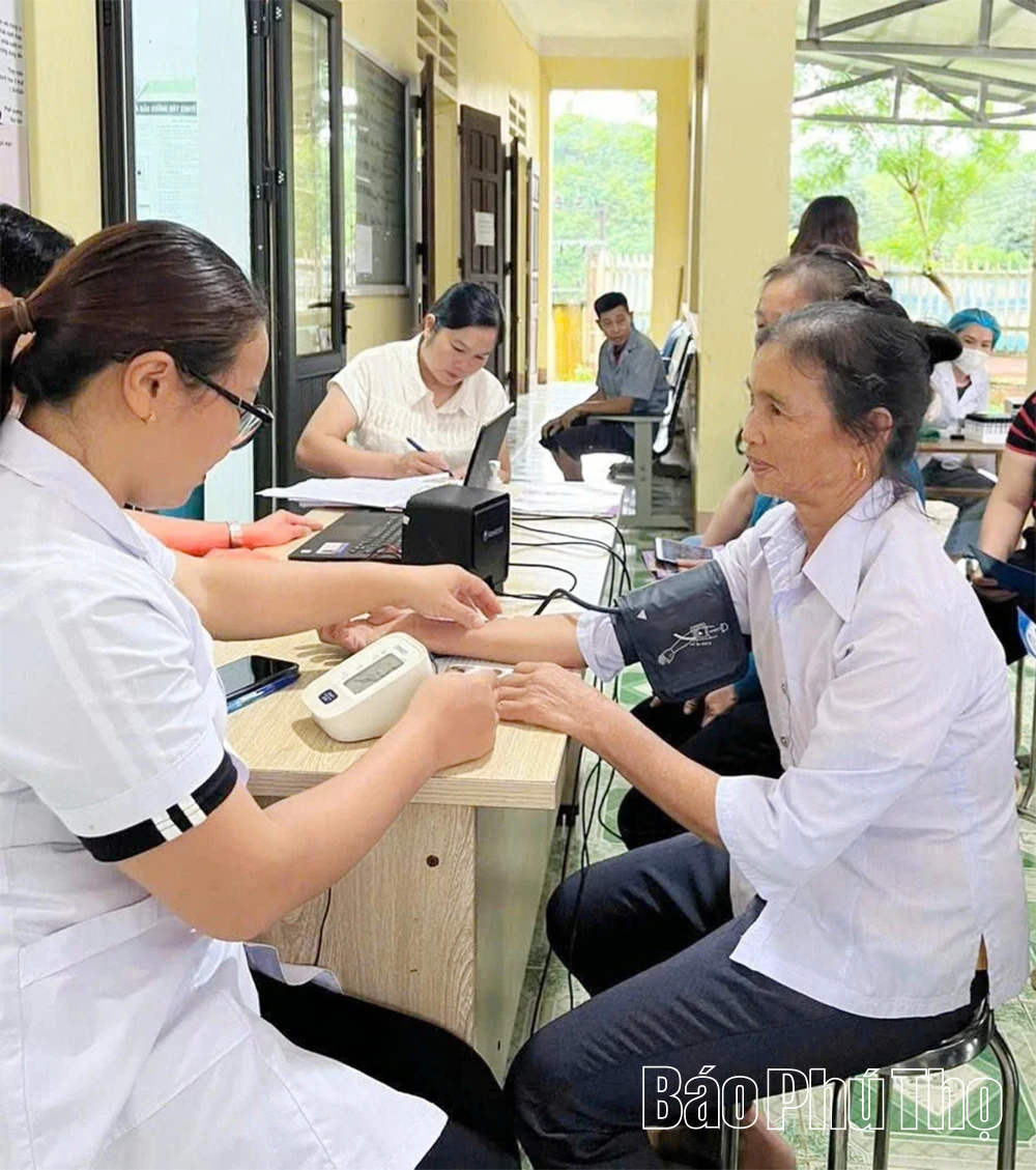 Nâng cao sức khoẻ cho đồng bào dân tộc thiểu số, miền núi