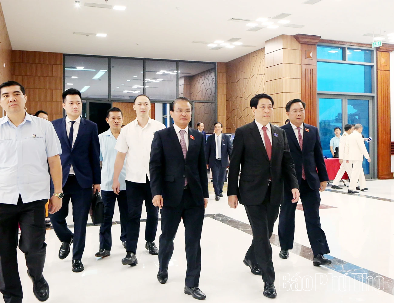 Các đồng chí lãnh đạo Đảng, Nhà nước dự Đại hội đại biểu Đảng bộ tỉnh lần thứ I