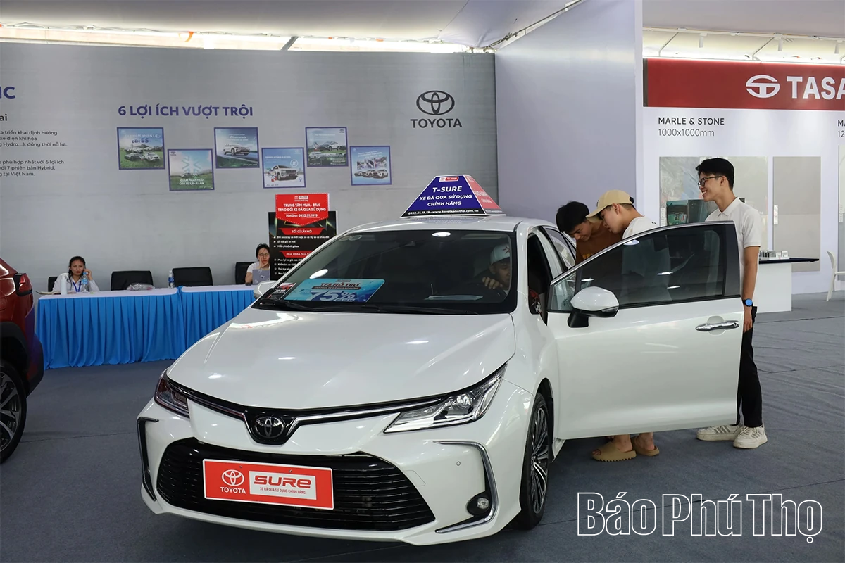 Đa dạng các sản phẩm trưng bày tại Đại hội đại biểu Đảng bộ tỉnh