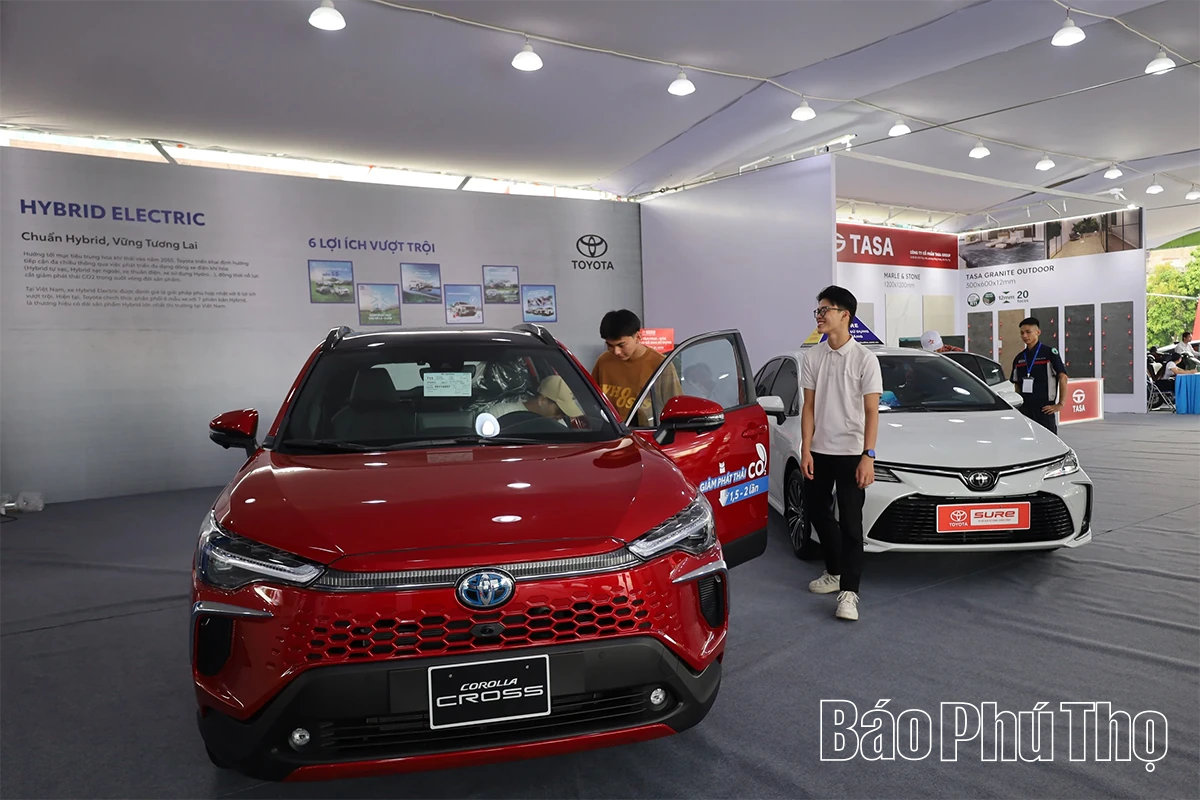 Đa dạng các sản phẩm trưng bày tại Đại hội đại biểu Đảng bộ tỉnh