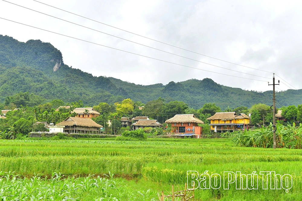 Khai thác lợi thế, nâng cao đời sống Nhân dân xã Thung Nai