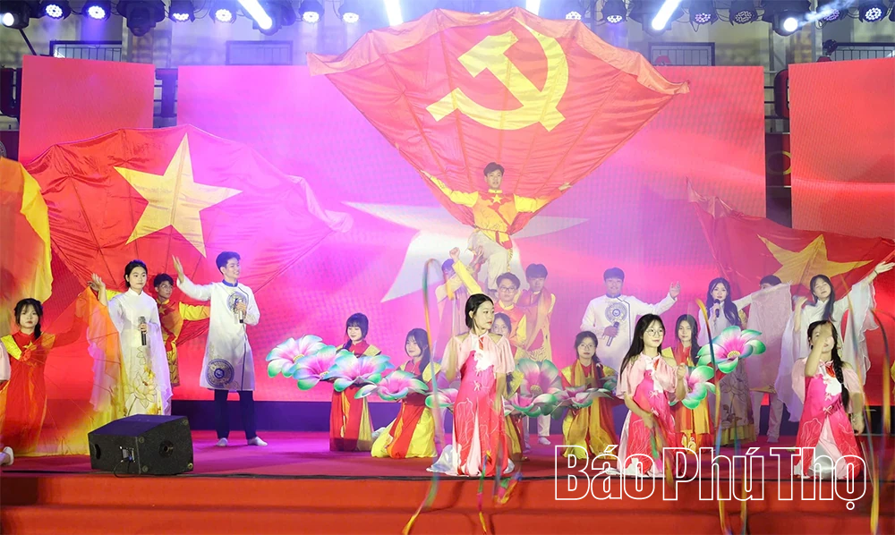 Giới thiệu các hoạt động giáo dục buổi 2 và chào đón học sinh lớp 10 năm học 2025–2026