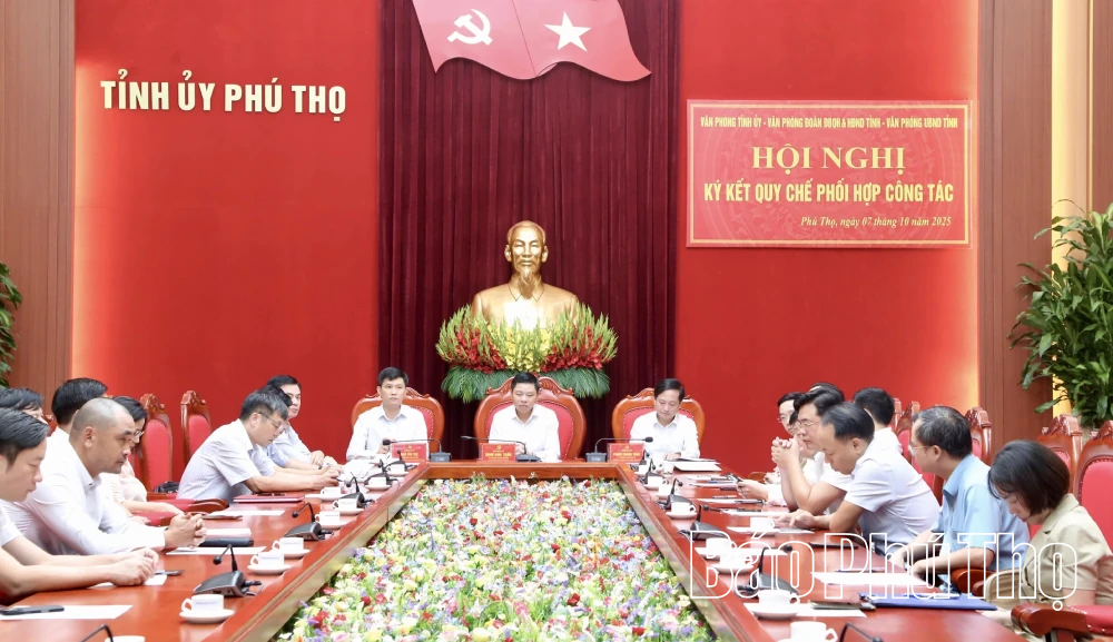 Ký kết quy chế phối hợp công tác giữa 3 văn phòng cấp tỉnh