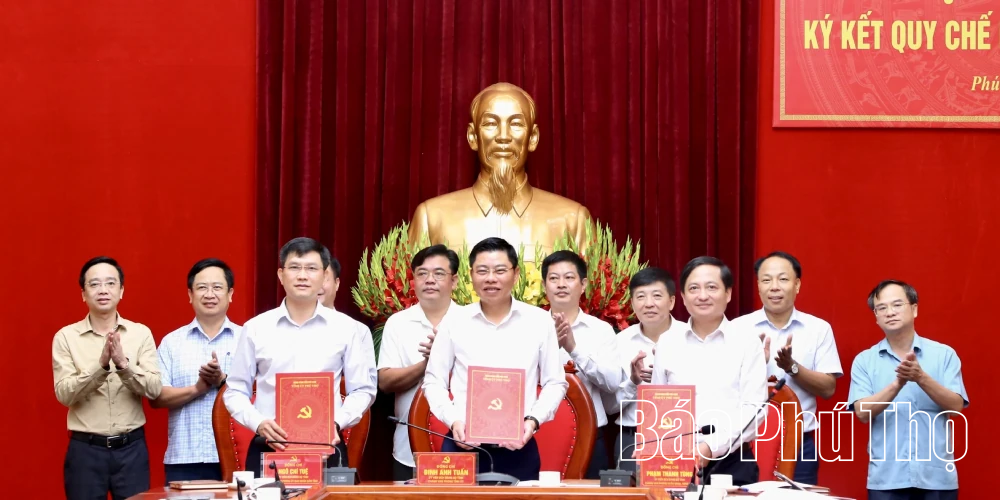 Ký kết quy chế phối hợp công tác giữa 3 văn phòng cấp tỉnh