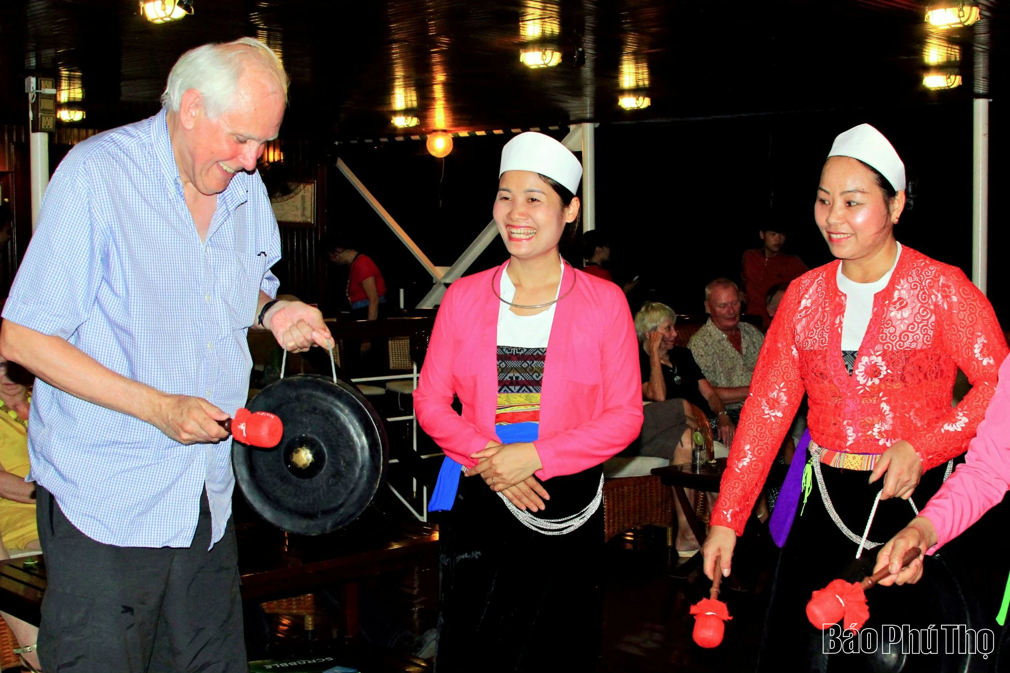 Nâng cao hiệu quả hoạt động thiết chế văn hóa, thể thao vùng đồng bào dân tộc thiểu số