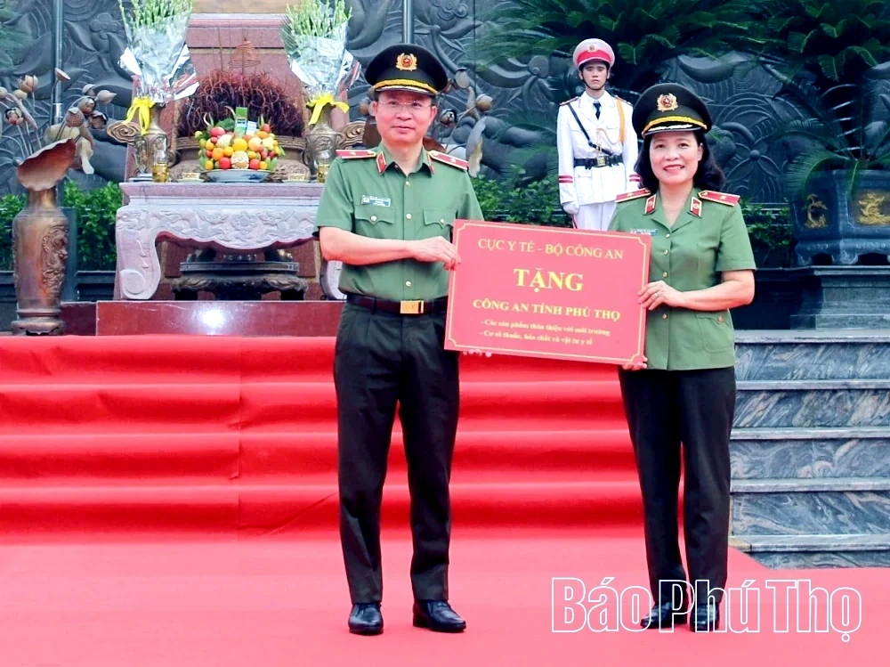 Phát động hưởng ứng Chiến dịch “Làm cho thế giới sạch hơn” năm 2025