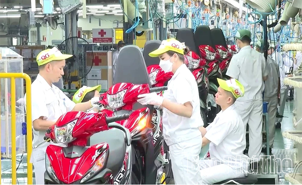 Đào tạo nguồn nhân lực gắn với nhu cầu tuyển dụng