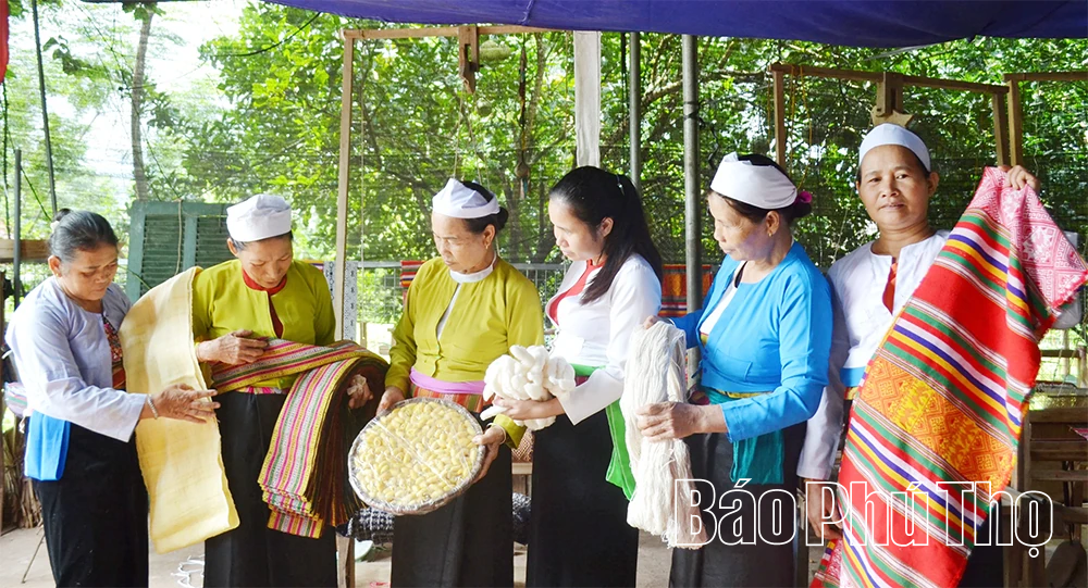 Nơi “giữ hồn” thổ cẩm truyền thống dân tộc Mường