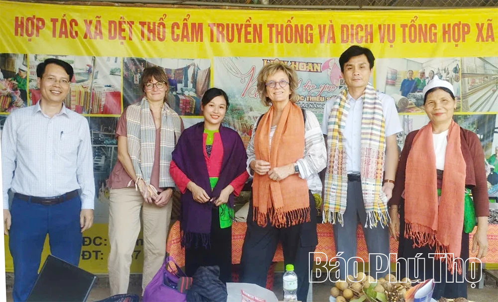 Nơi “giữ hồn” thổ cẩm truyền thống dân tộc Mường