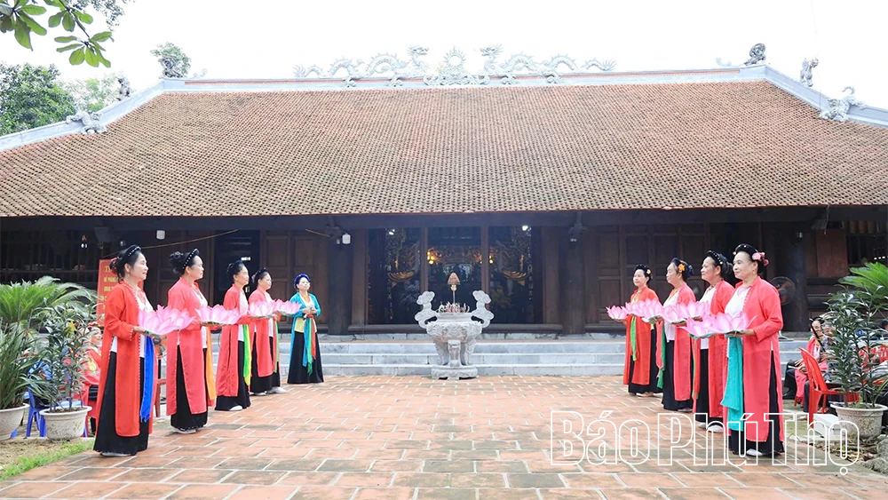 Giữ hồn quê giữa nhịp sống đương đại