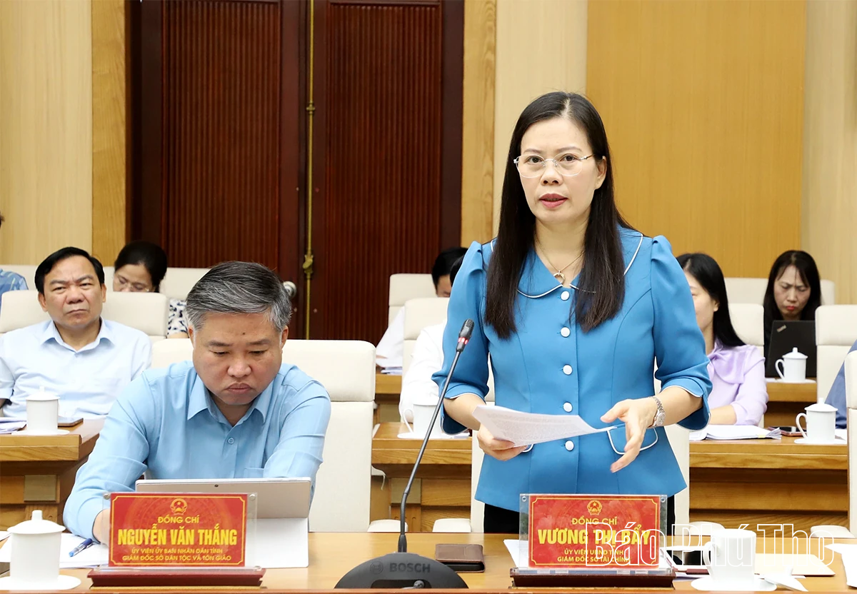 UBND tỉnh tổ chức phiên họp hành chính tháng 9