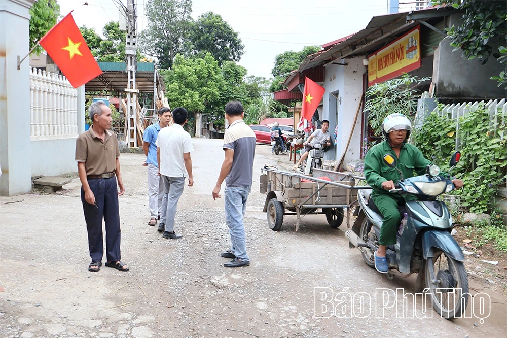 Trăn trở từ làng nghề mộc Minh Đức