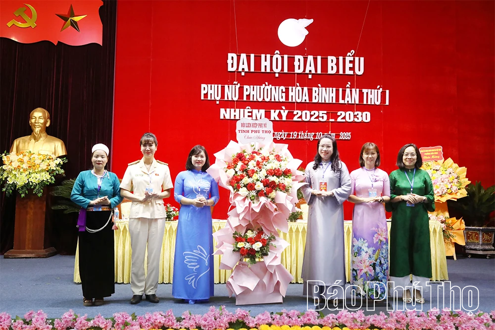 Đại hội đại biểu Phụ nữ phường Hòa Bình lần thứ I