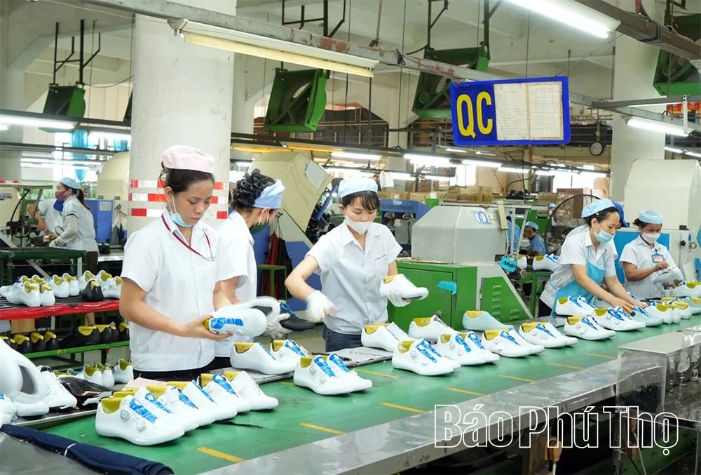 Xây dựng môi trường sản xuất vì người lao động