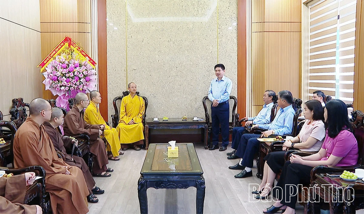 Hội Phật giáo tỉnh chúc mừng thành công Đại hội Đảng bộ tỉnh lần thứ I