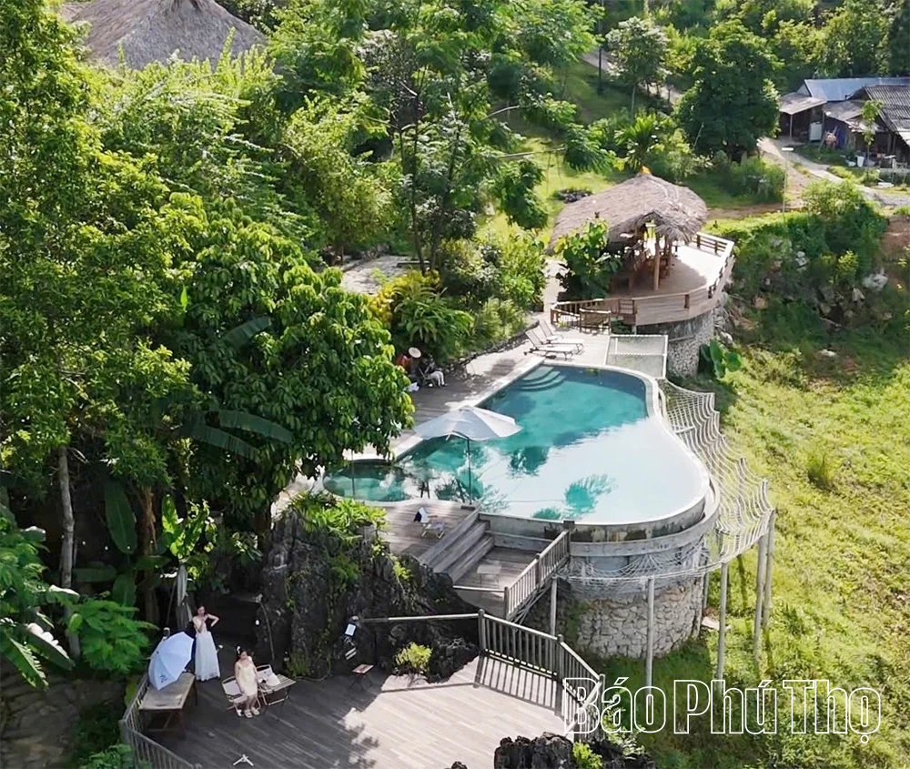 Xoan Retreat – Nơi trải nghiệm đầy cảm xúc trên hồ Hoà Bình