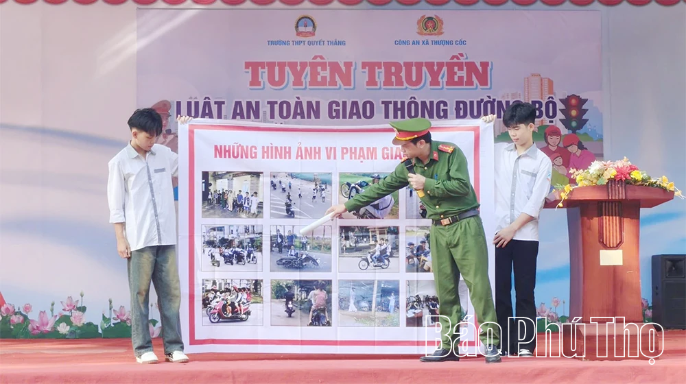 Tuyên truyền, nâng cao ý thức pháp luật về giao thông cho học sinh