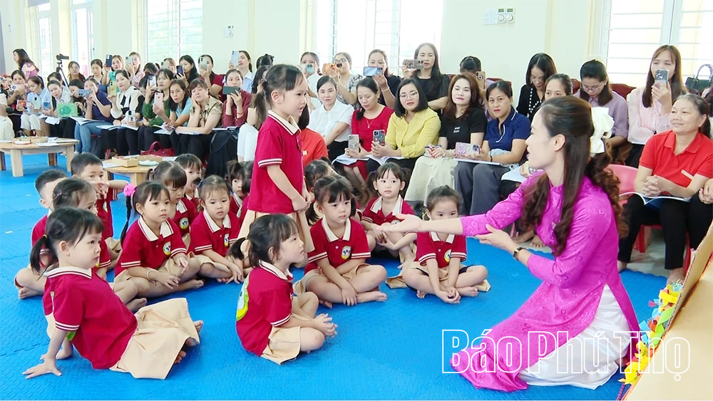 100 cán bộ, giáo viên mầm non được tập huấn nâng cao năng lực chuyên môn