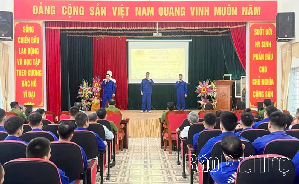 Trao giải Cuộc thi “Viết cảm nhận về tác hại của ma túy”
