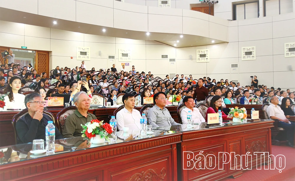 Khai mạc Liên hoan Nghệ thuật quần chúng tỉnh Phú Thọ năm 2025
