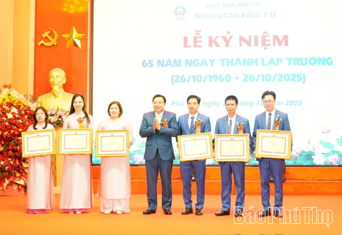 Trường Cao đẳng Y tế Phú Thọ kỷ niệm 65 năm ngày thành lập