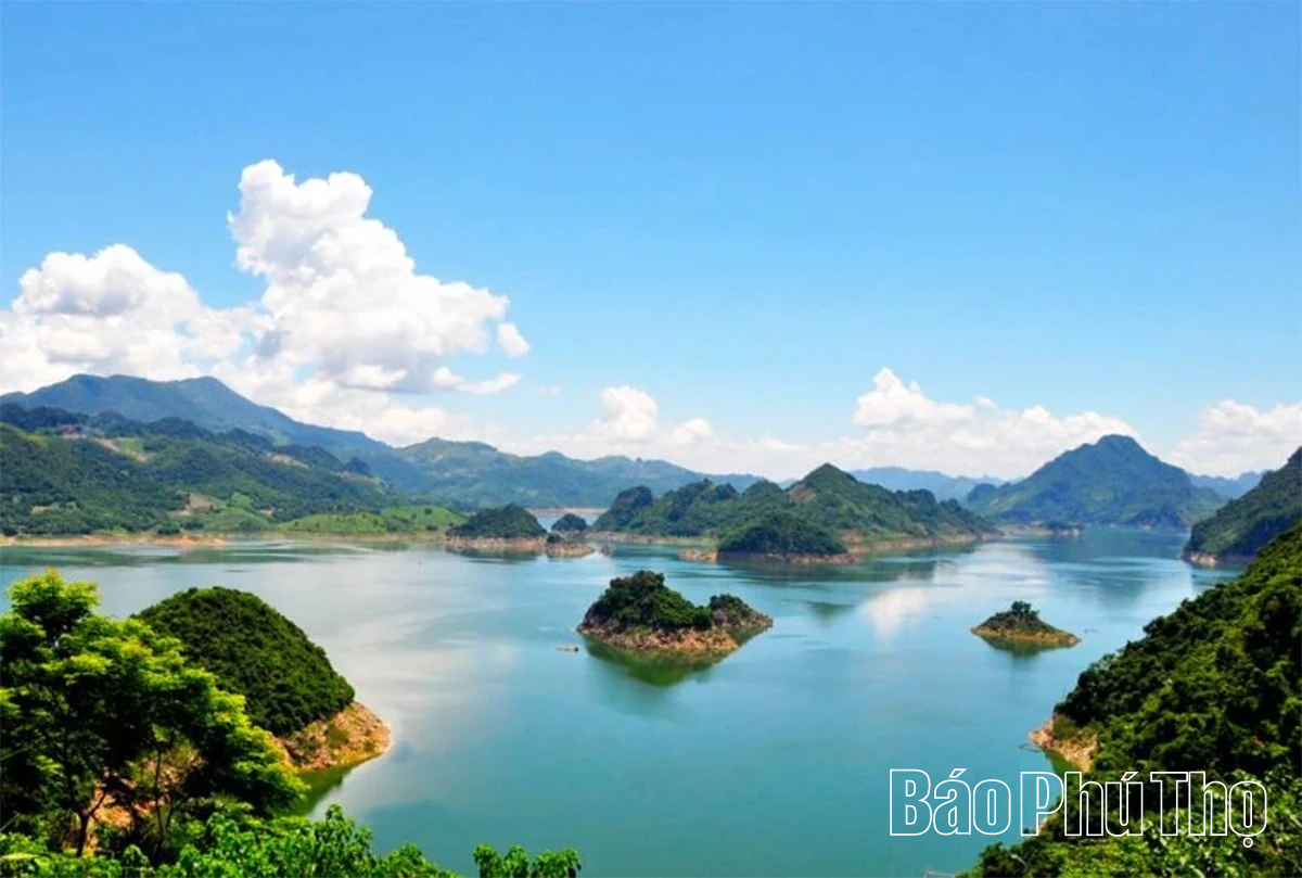 Khai thác hiệu quả tiềm năng phát triển kinh tế - xã hội khu vực lòng hồ Hòa Bình