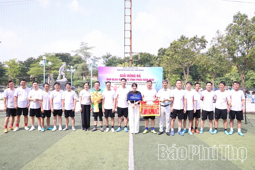Sôi nổi Giải bóng đá Ban Quản lý dự án khu vực Vĩnh Phúc năm 2025