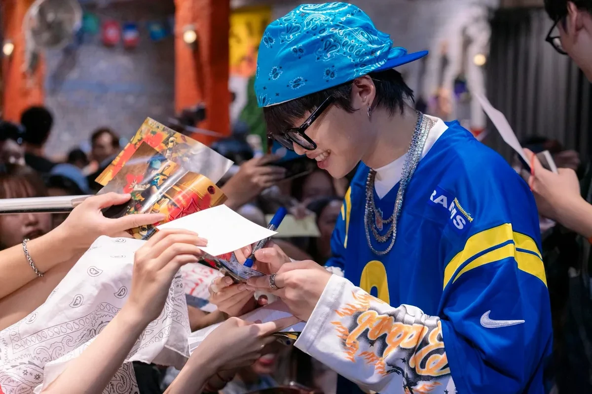 Rapper Gen Z mang tinh thần âm nhạc hip-hop những năm 2000 trở lại