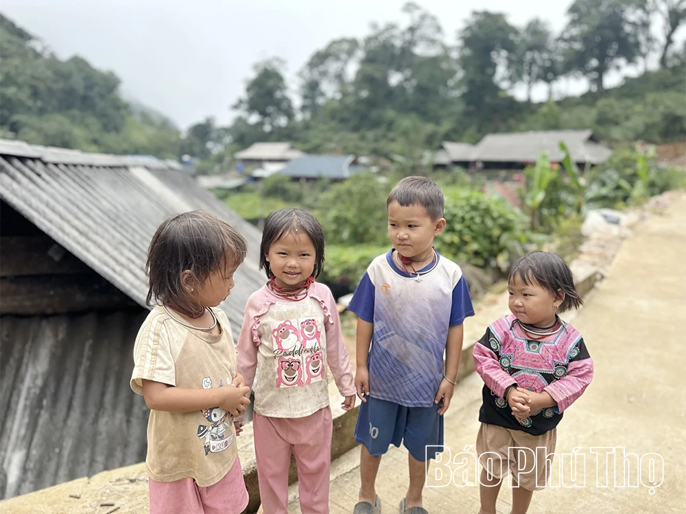 Ngày mới trên thung lũng Hang Kia