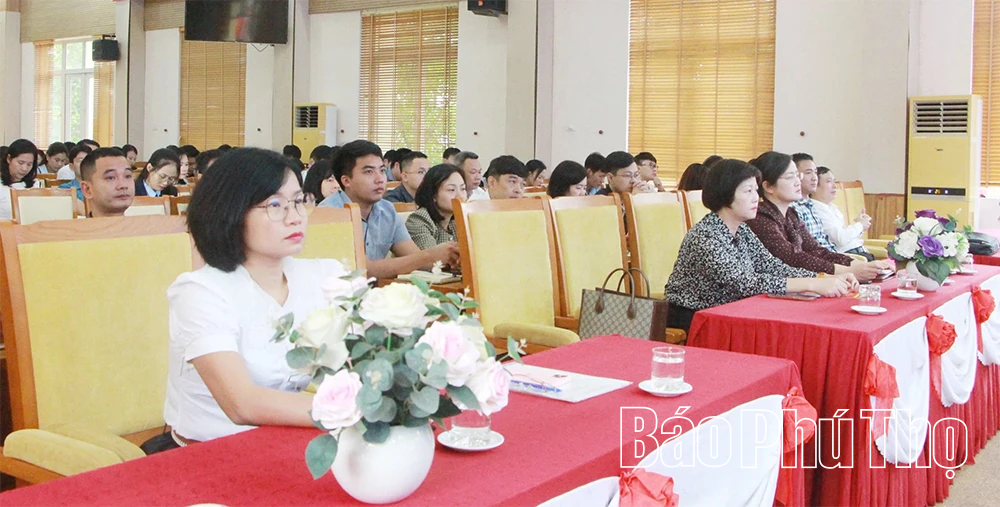 96 học viên tham gia lớp Bồi dưỡng kiến thức Quốc phòng và An ninh đối tượng 4