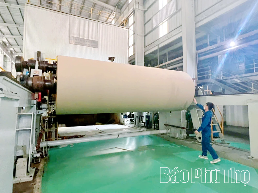 Phát huy vai trò lãnh đạo, thúc đẩy sản xuất kinh doanh