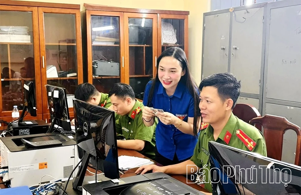 Đầu tầu tham gia chuyển đổi số