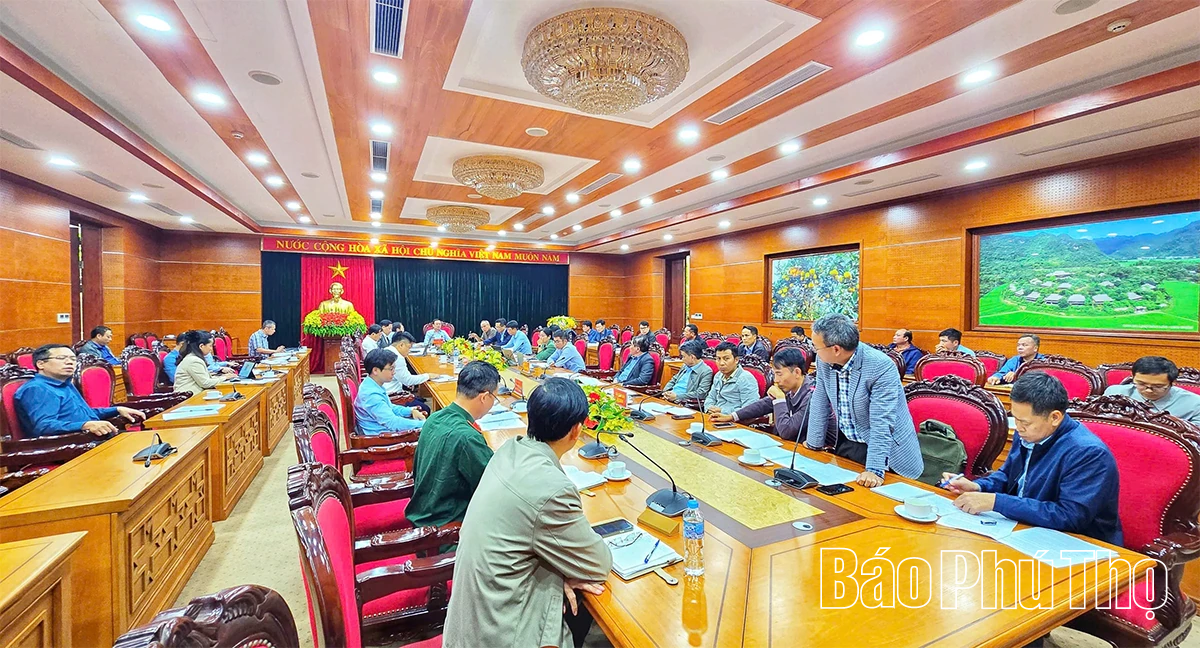 Phó Chủ tịch UBND tỉnh Quách Tất Liêm họp bàn đẩy nhanh tiến độ dự án Cao tốc Hoà Bình - Mộc Châu