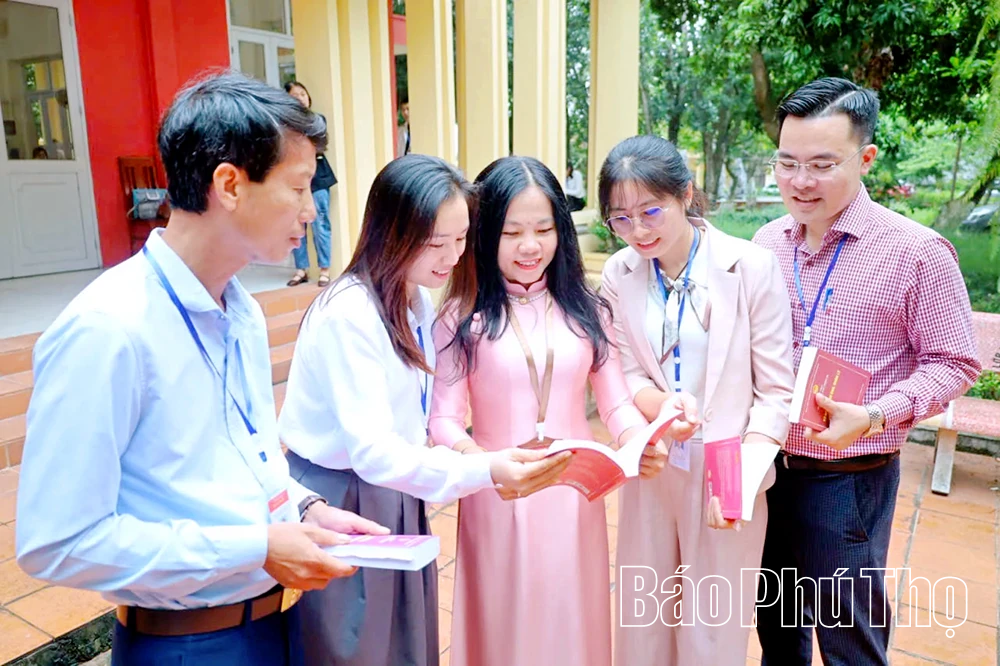 Tận tâm, sáng tạo vì sự nghiệp đào tạo, bồi dưỡng cán bộ