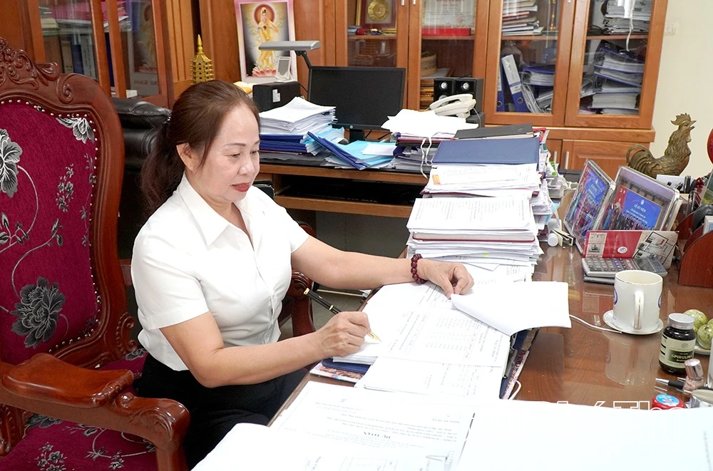 Hương sắc những “Bông hồng vàng” Đất Tổ