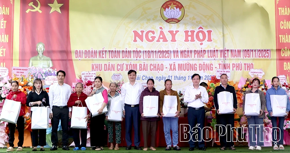 Tưng bừng Ngày hội Đại đoàn kết toàn dân tộc năm 2025 Khu dân cư xóm Bãi Chạo