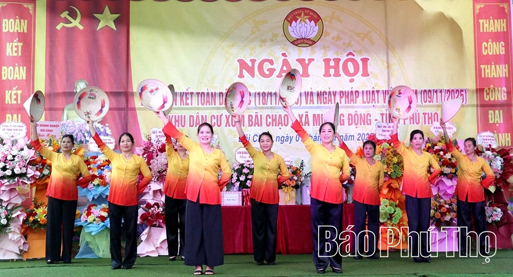 Tưng bừng Ngày hội Đại đoàn kết toàn dân tộc năm 2025 Khu dân cư xóm Bãi Chạo