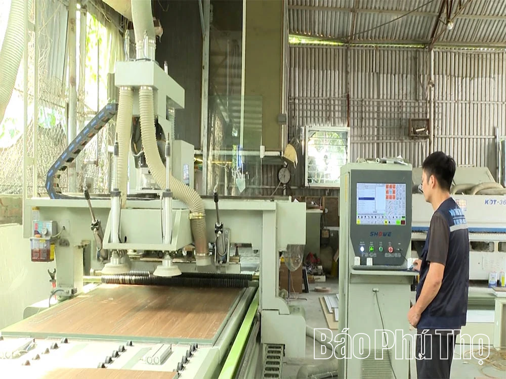 Làng nghề Đất Tổ “hồi sinh” nhờ cách mạng số và tư duy đổi mới