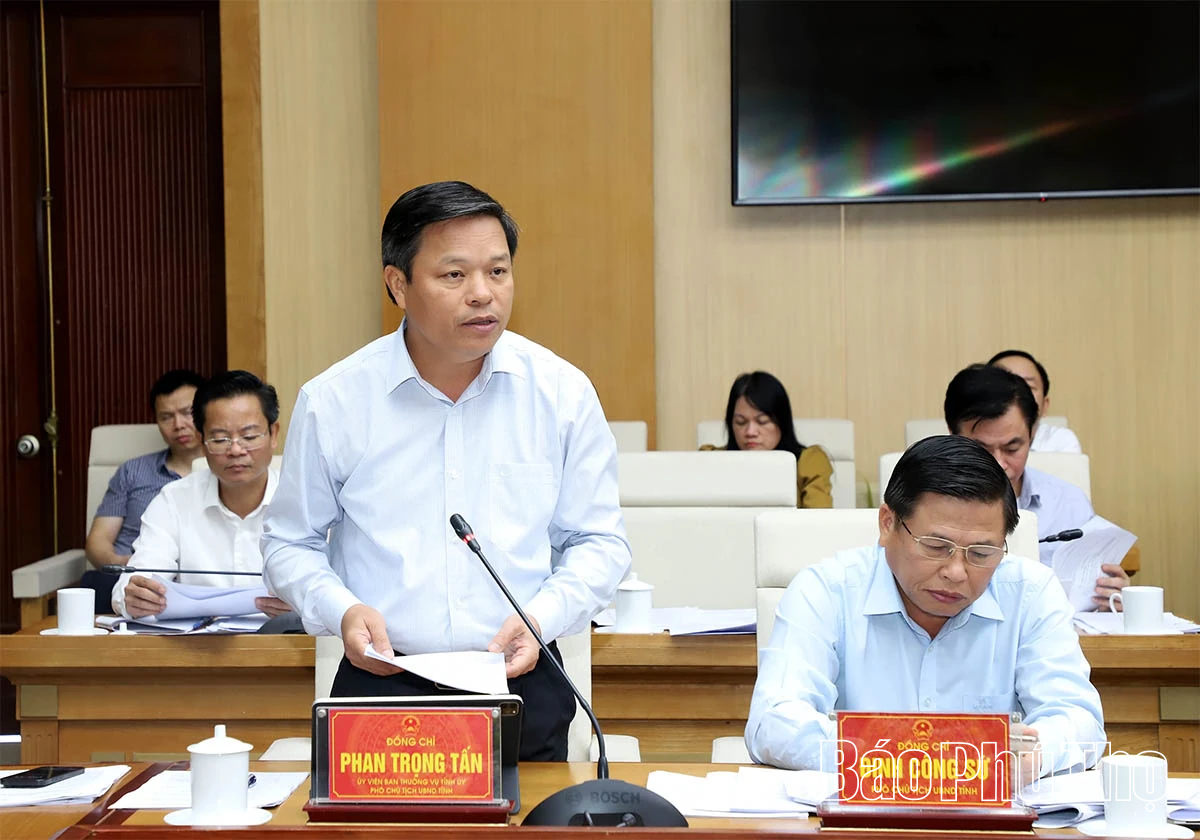 Đẩy nhanh tiến độ tham mưu, đảm bảo hoàn thành mục tiêu: Từ ngày 1/1/2026, có hệ thống văn bản QPPL mới cho hoạt động của tỉnh mới