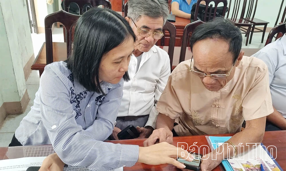 Yên Lập tạo không gian học tập công nghệ cho mọi người dân