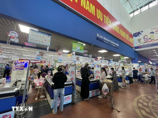 Thủ tướng chỉ đạo khẩn ứng phó với bão số 13 và mưa lũ sau bão