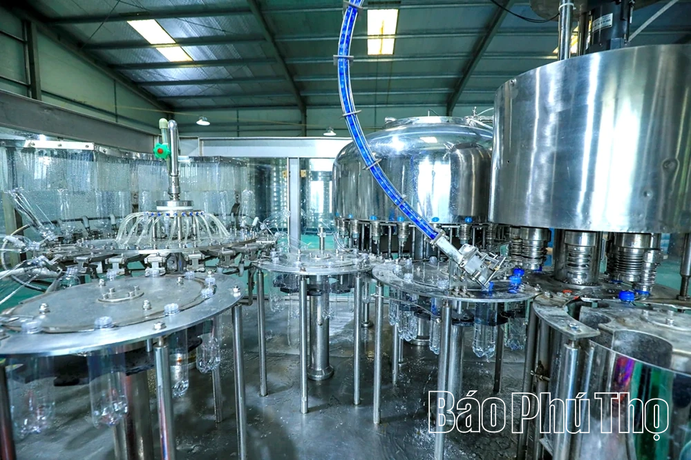 Nước khoáng Kim Bôi - suối nguồn huyền thoại