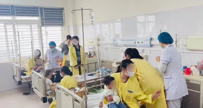 Nhiều trẻ nhỏ nhập viện vì mắc cúm A, cảnh báo nguy cơ biến chứng nặng