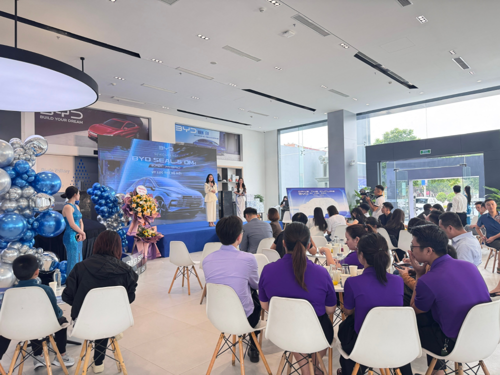 BYD Seal 5 ra mắt tại Phú Thọ: Sedan Hybrid hạng C nhận nhiều phản hồi tích cực